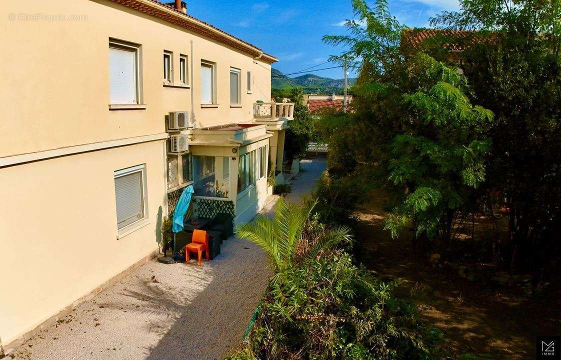 Appartement à SIX-FOURS-LES-PLAGES