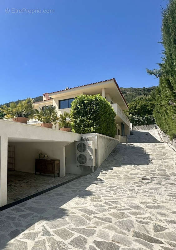 Appartement à VILLEFRANCHE-SUR-MER