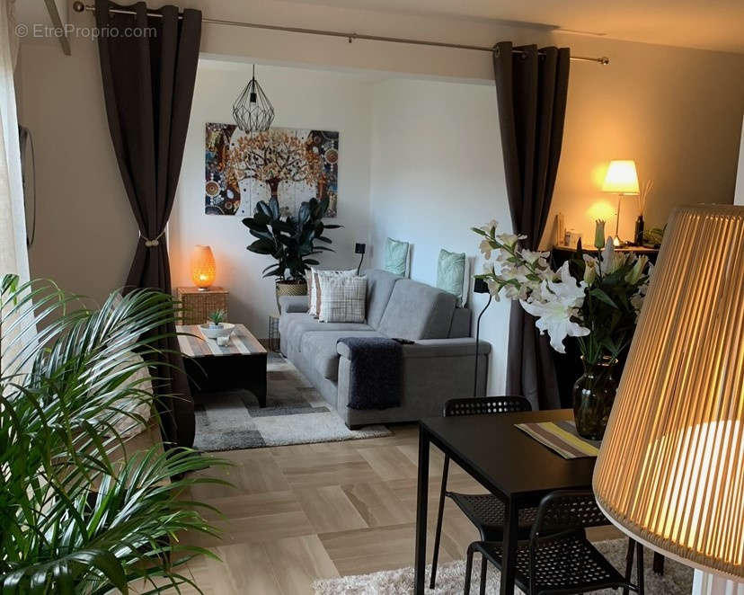 Appartement à HYERES