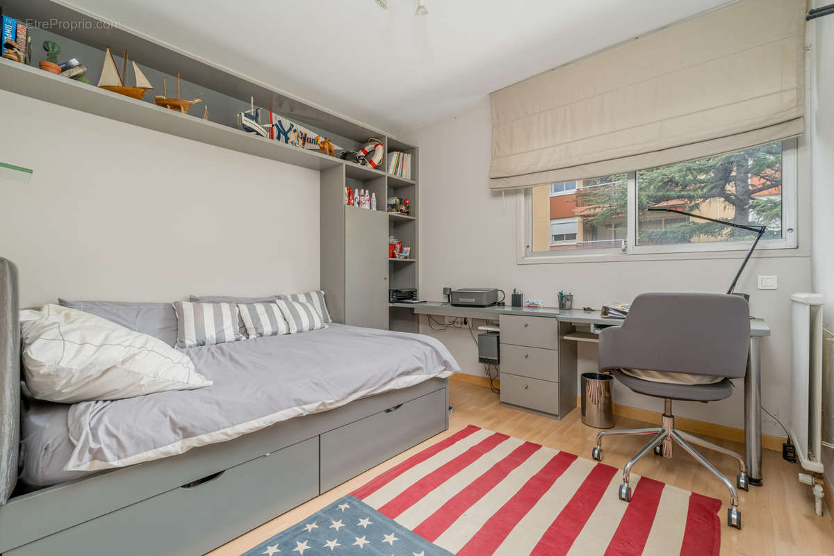 Appartement à MARSEILLE-9E