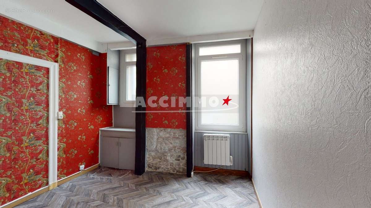 Appartement à LABRUGUIERE