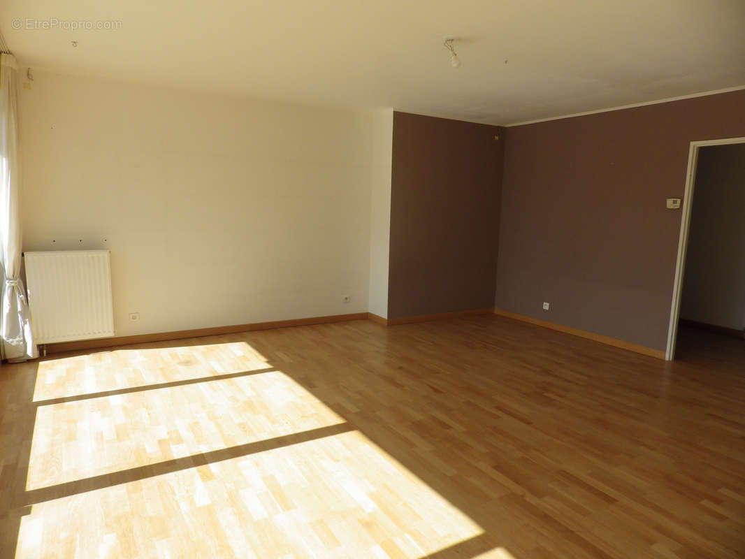 Appartement à MARSEILLE-8E