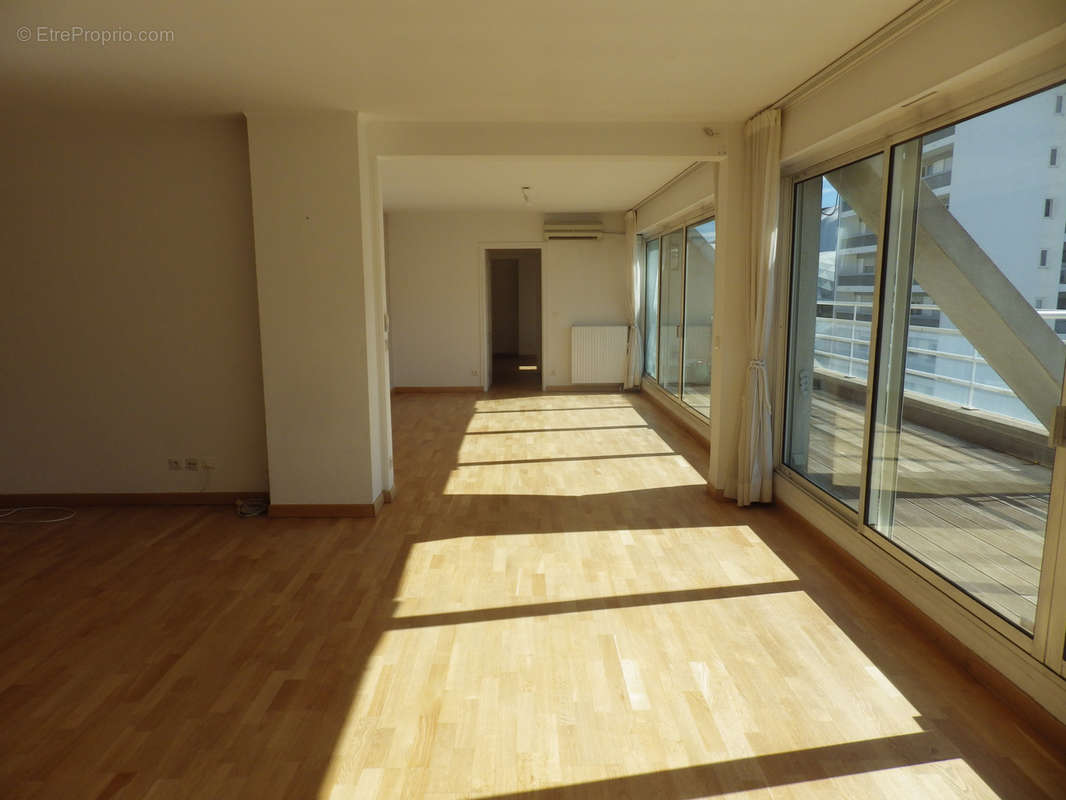 Appartement à MARSEILLE-8E