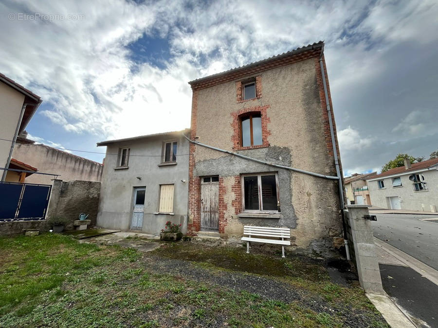 Maison à PONT-DU-CHATEAU