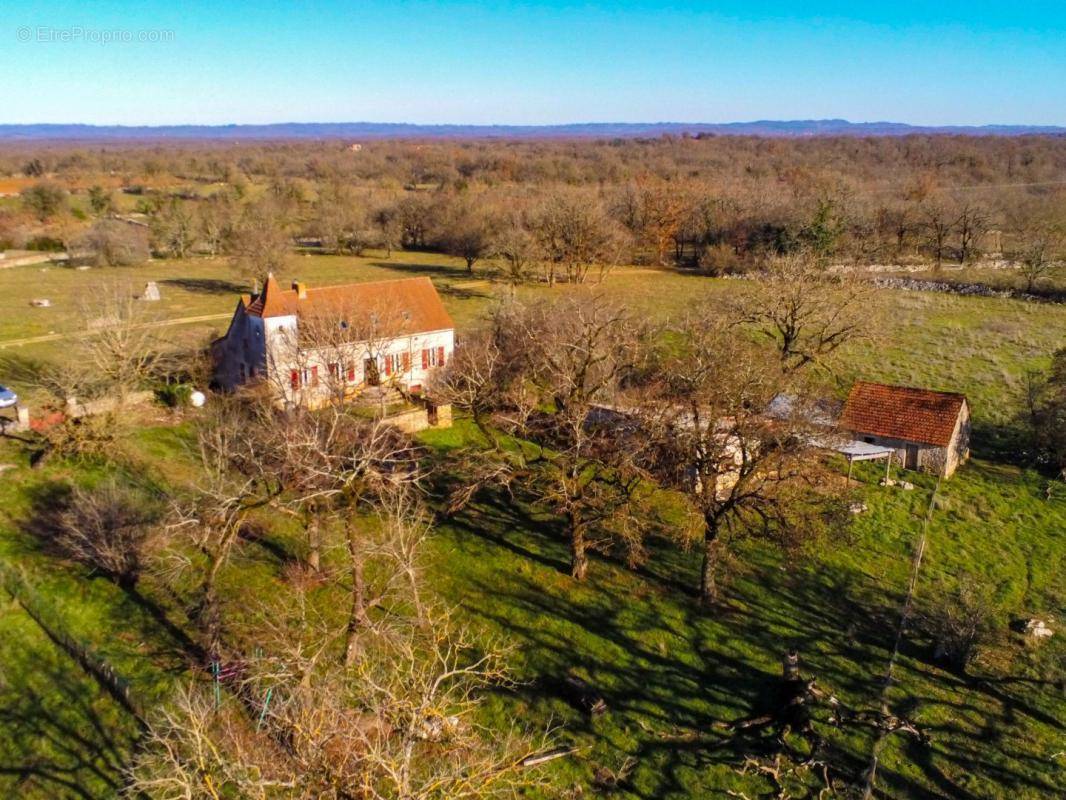 Maison à LIVERNON