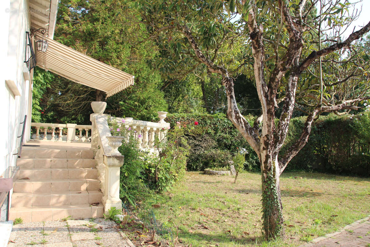 Maison à MESCHERS-SUR-GIRONDE