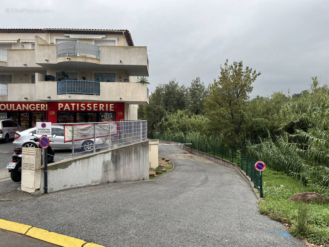 Parking à VIDAUBAN