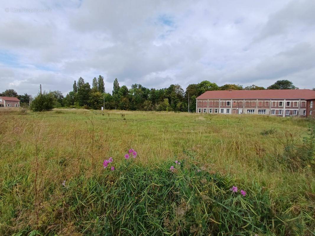 Terrain à HERSIN-COUPIGNY