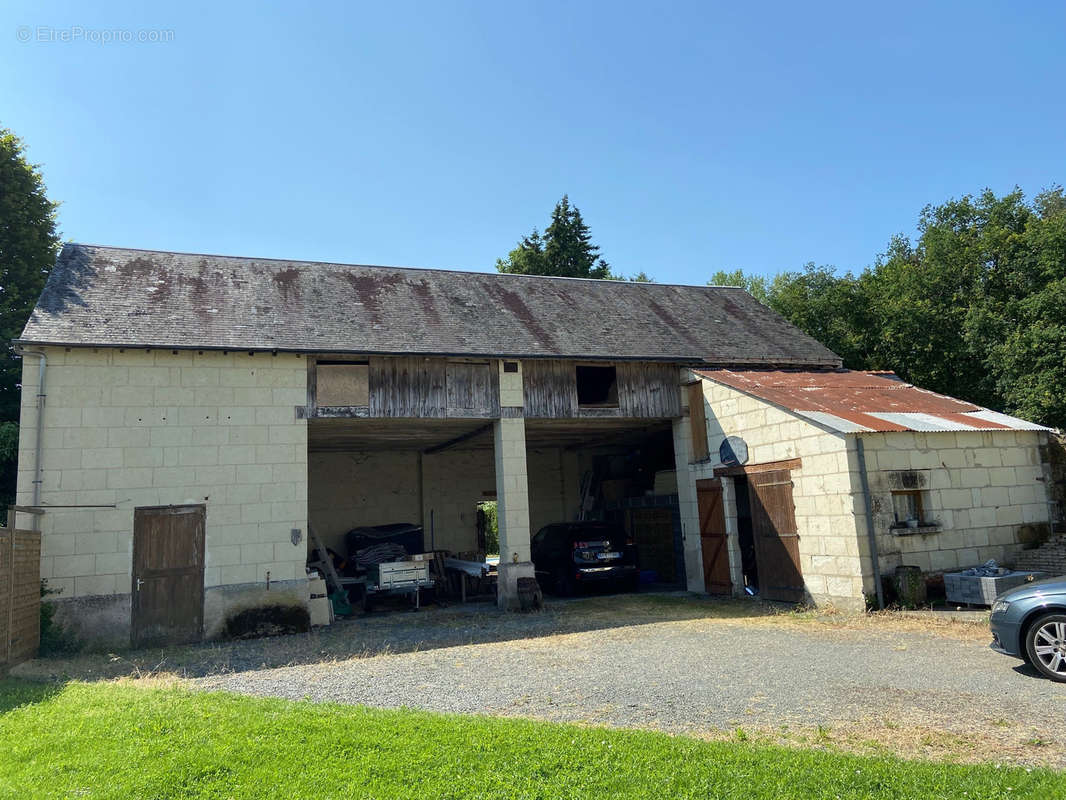 Maison à AVOINE