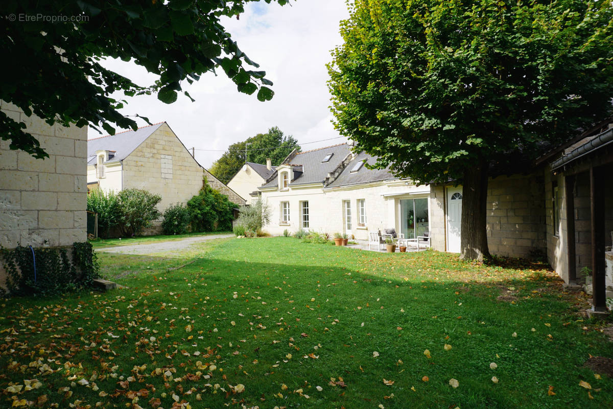 Maison à AVOINE