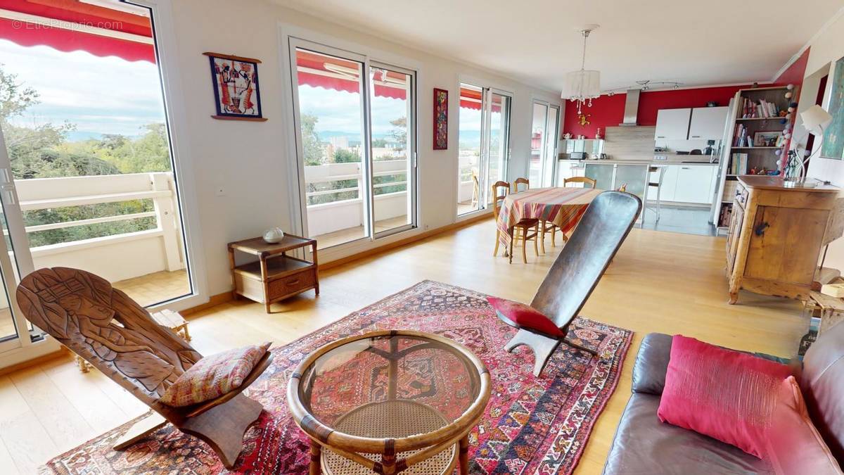 Appartement à LYON-5E