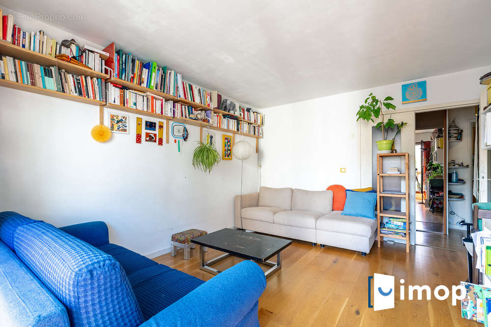 Appartement à PARIS-18E