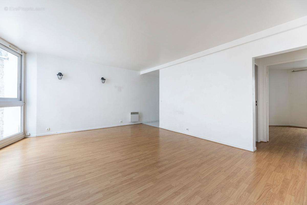 Appartement à PARIS-19E