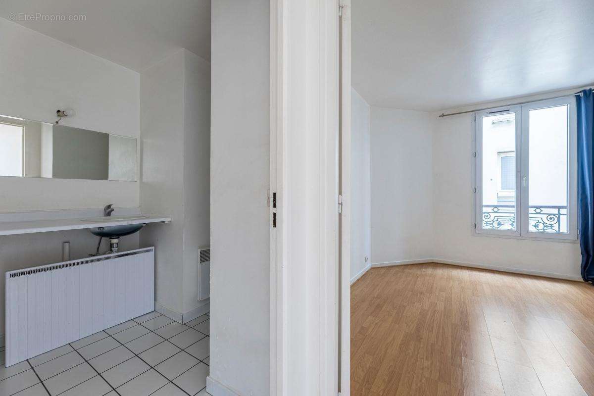 Appartement à PARIS-19E