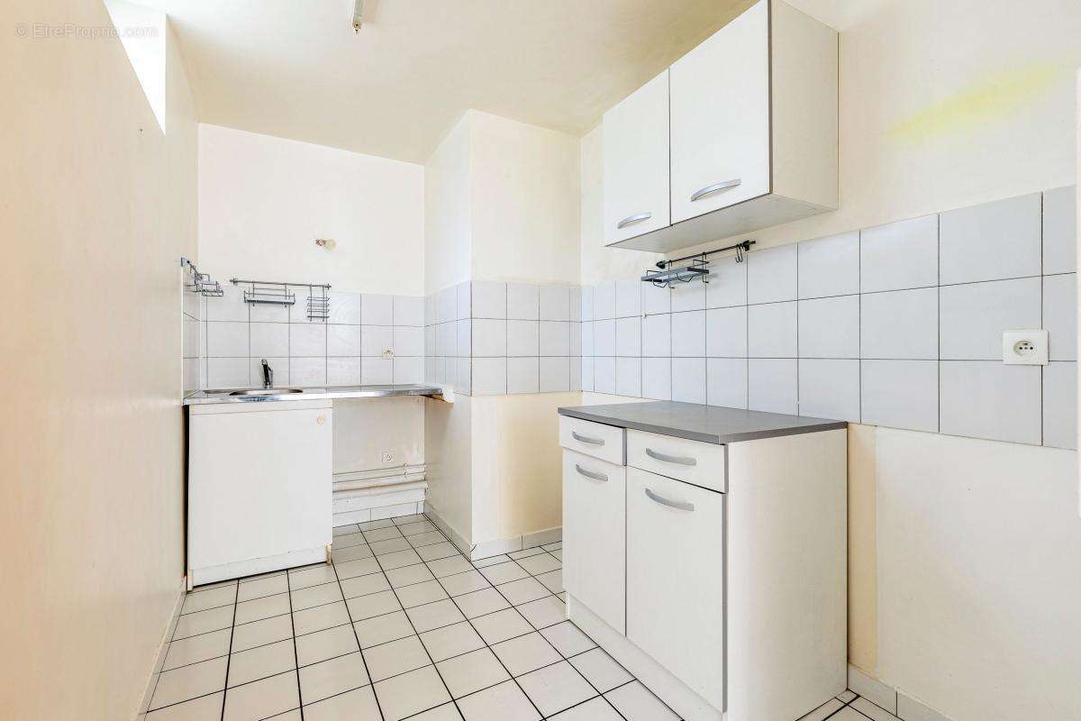 Appartement à PARIS-19E