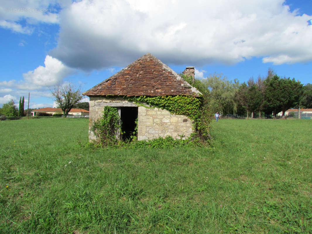 Terrain à HAUTEFORT