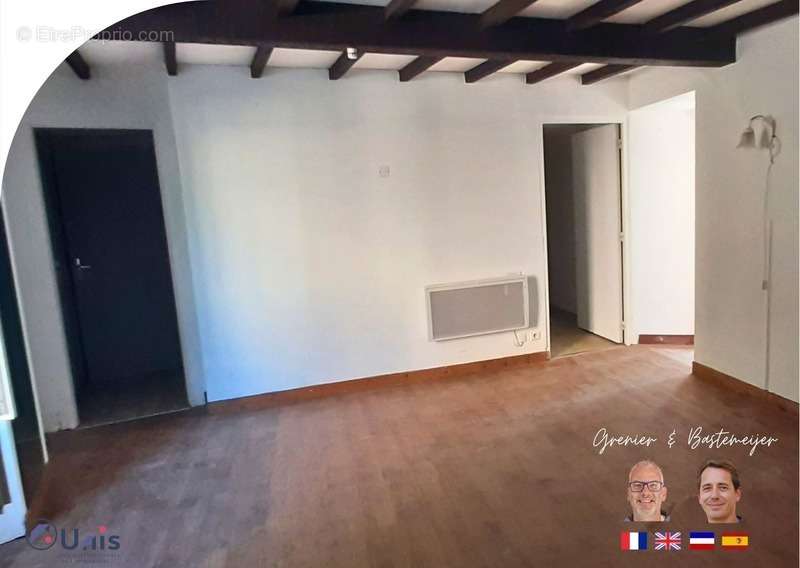 Appartement à LACAZE