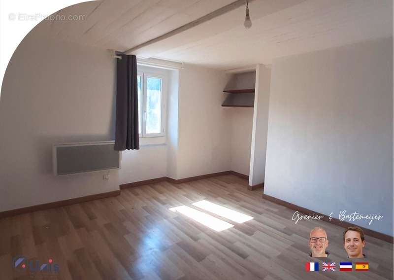 Appartement à LACAZE