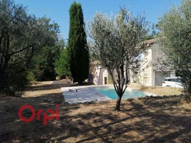 Maison à LE CASTELLET