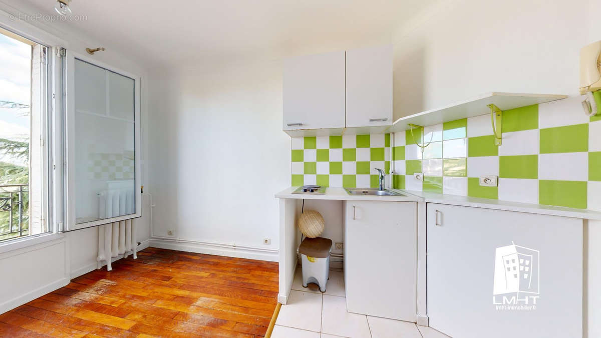 Appartement à ISSY-LES-MOULINEAUX