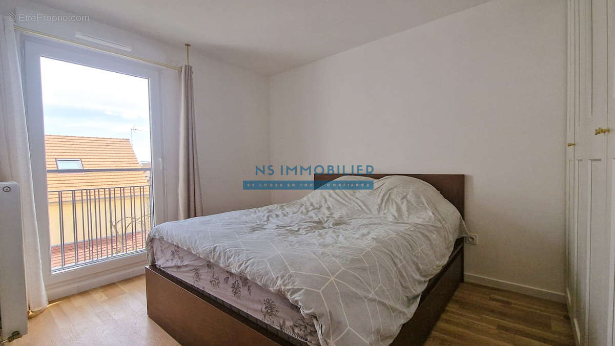 Appartement à HOUILLES