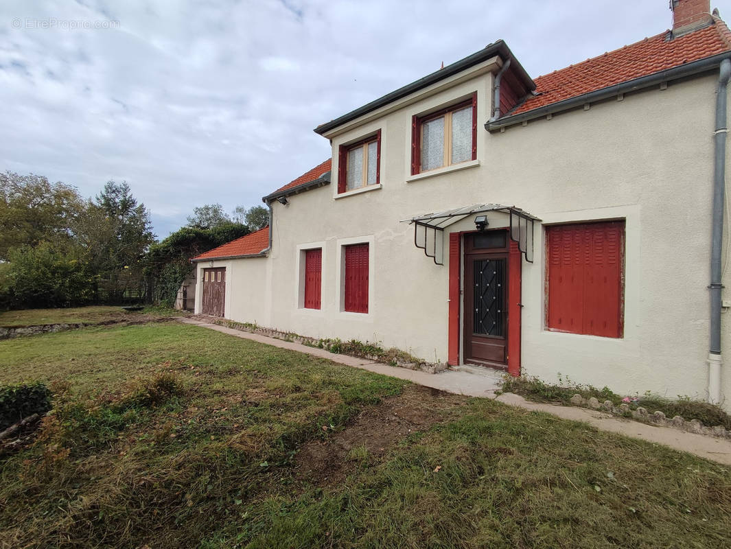 Maison à SAINT-OUEN-SUR-LOIRE