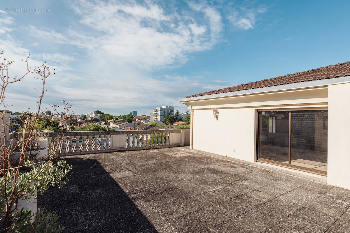 Appartement à LE BOUSCAT