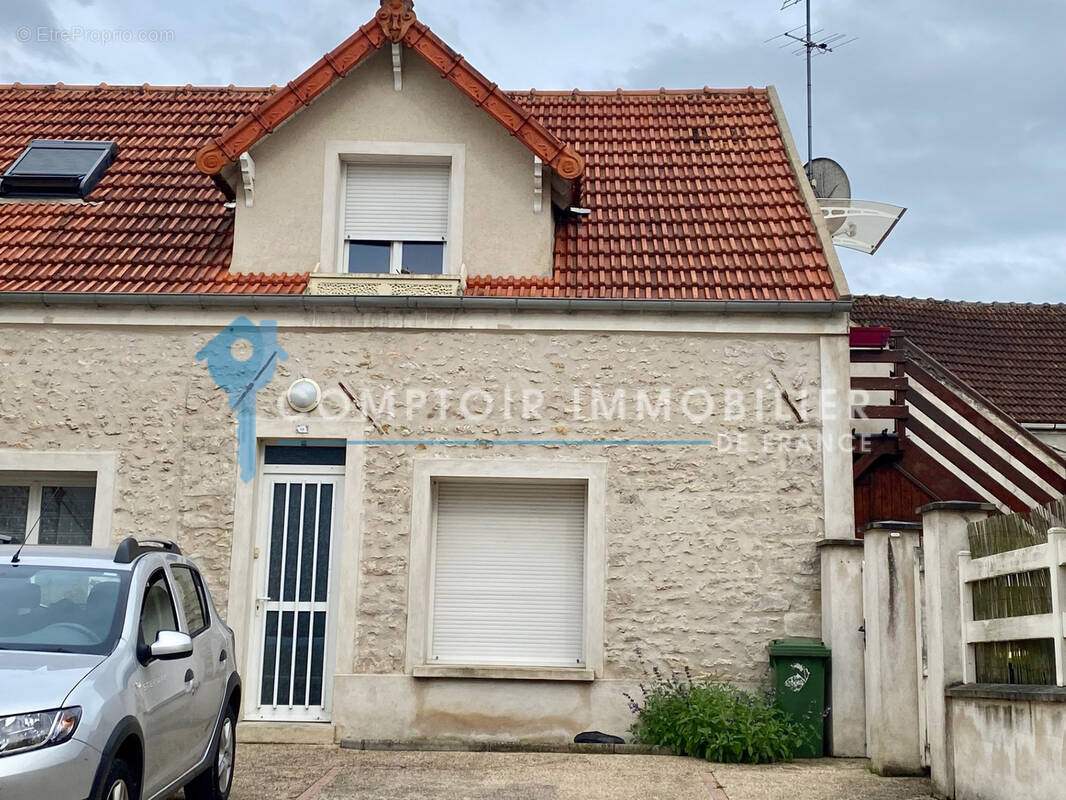 Appartement à BALLANCOURT-SUR-ESSONNE