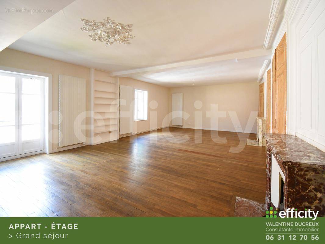 Appartement à CHAZELLES-SUR-LYON