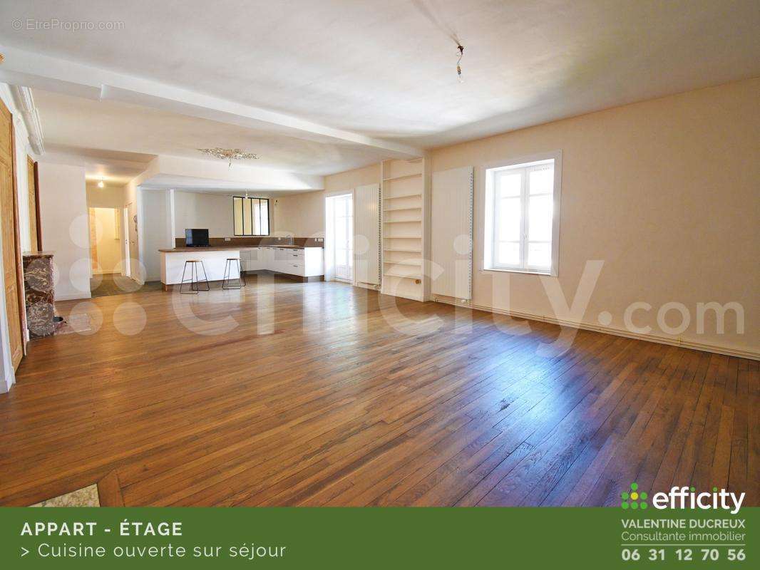 Appartement à CHAZELLES-SUR-LYON