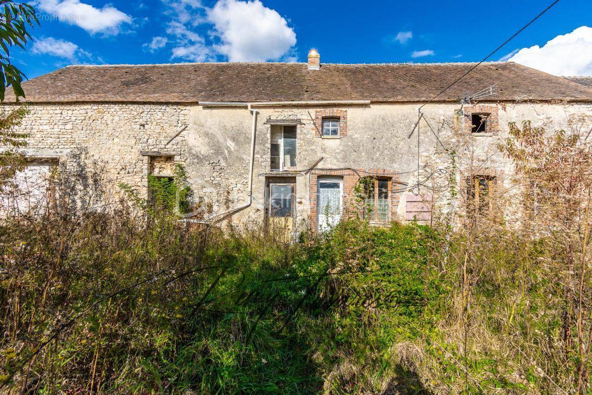 Maison à CHAINTREAUX