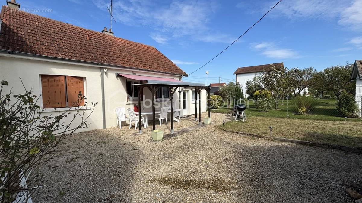 Maison à ROMILLY-SUR-SEINE