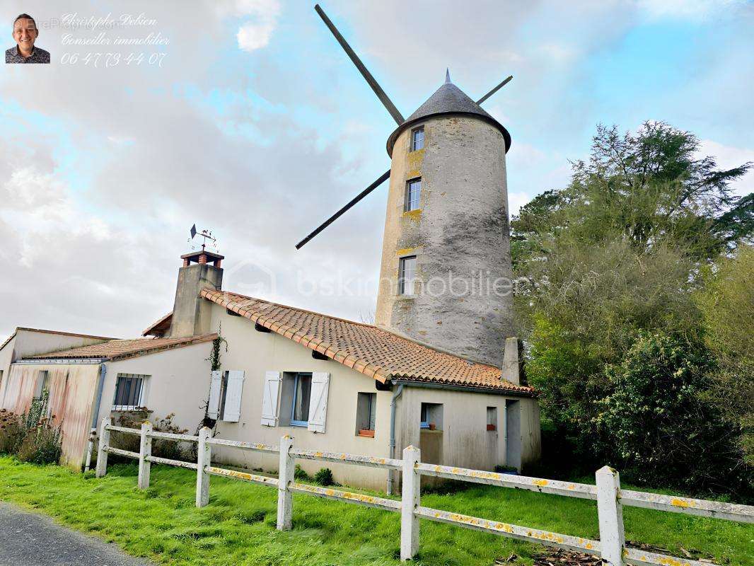 Maison à SAINT-GEORGES-DE-MONTAIGU