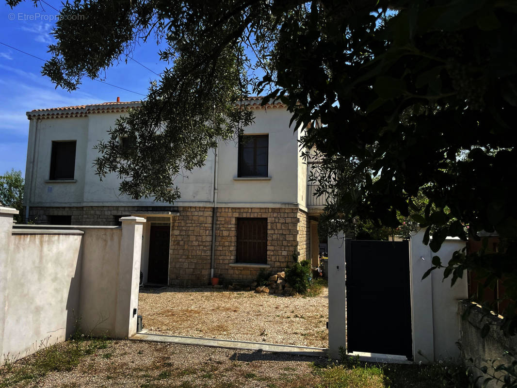 Maison à VILLENEUVE-LES-AVIGNON