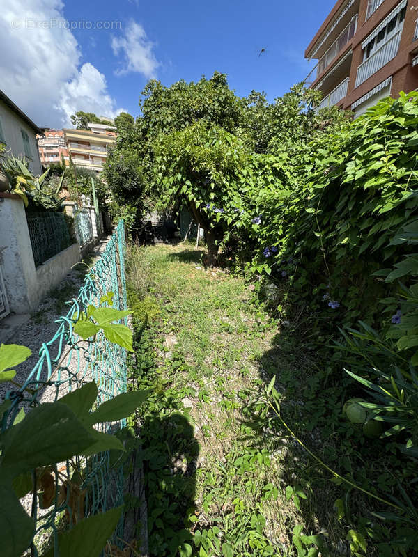 Appartement à ROQUEBRUNE-CAP-MARTIN