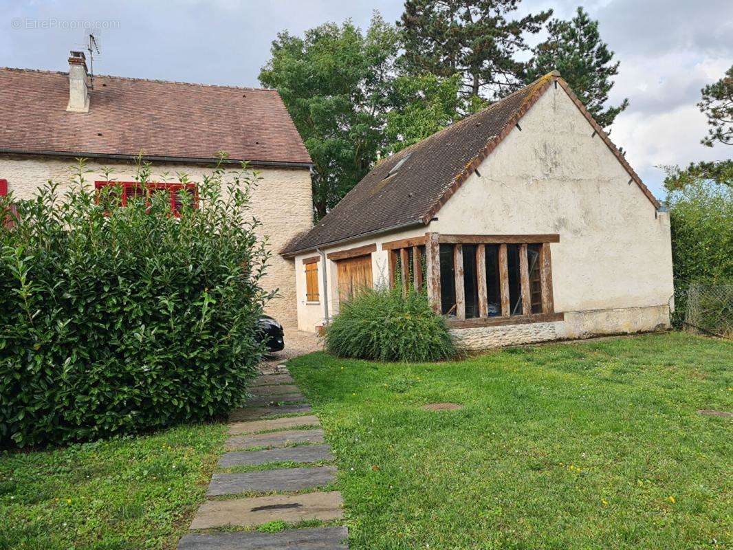 Maison à VAUX-SUR-EURE