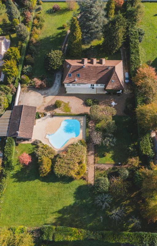 Maison à COULOUNIEIX-CHAMIERS