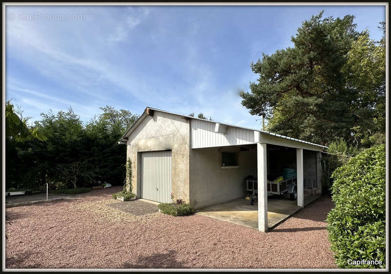 Maison à LONGUE-JUMELLES