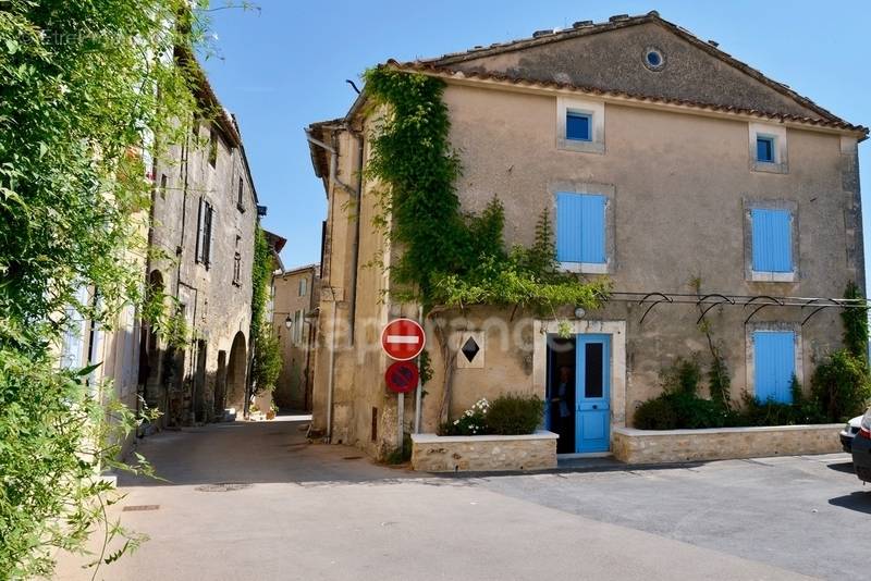 Maison à LACOSTE