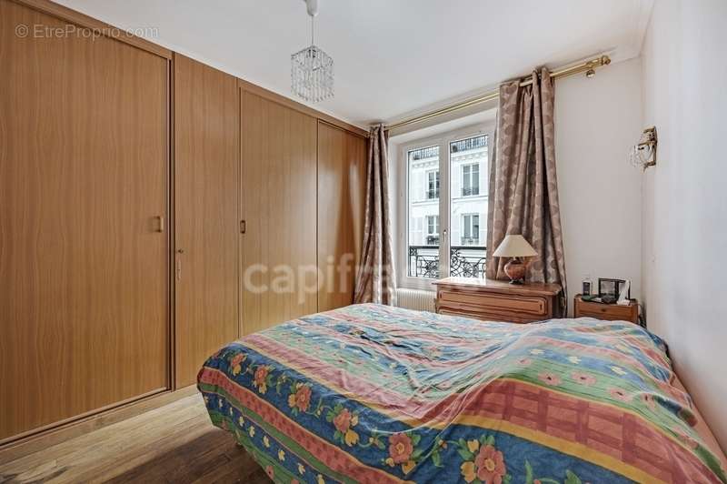 Appartement à PARIS-11E