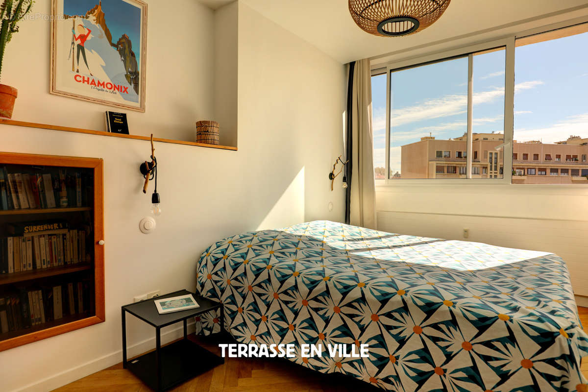 Appartement à MARSEILLE-2E