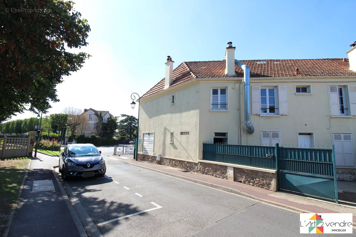 Maison à CROISSY-SUR-SEINE