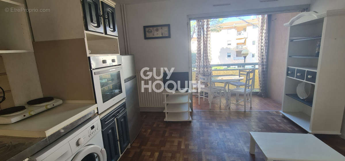 Appartement à VALLAURIS