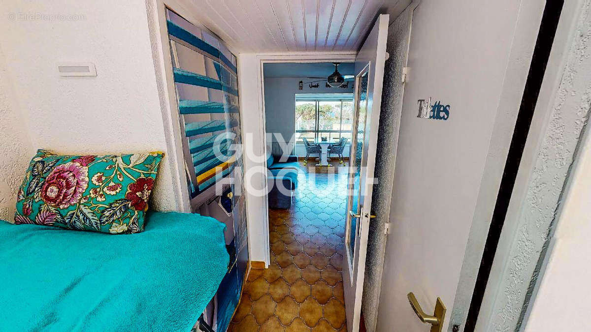 Appartement à SIX-FOURS-LES-PLAGES