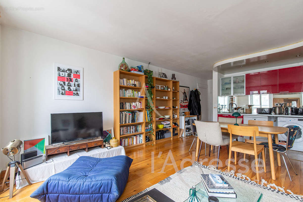 Appartement à PARIS-10E