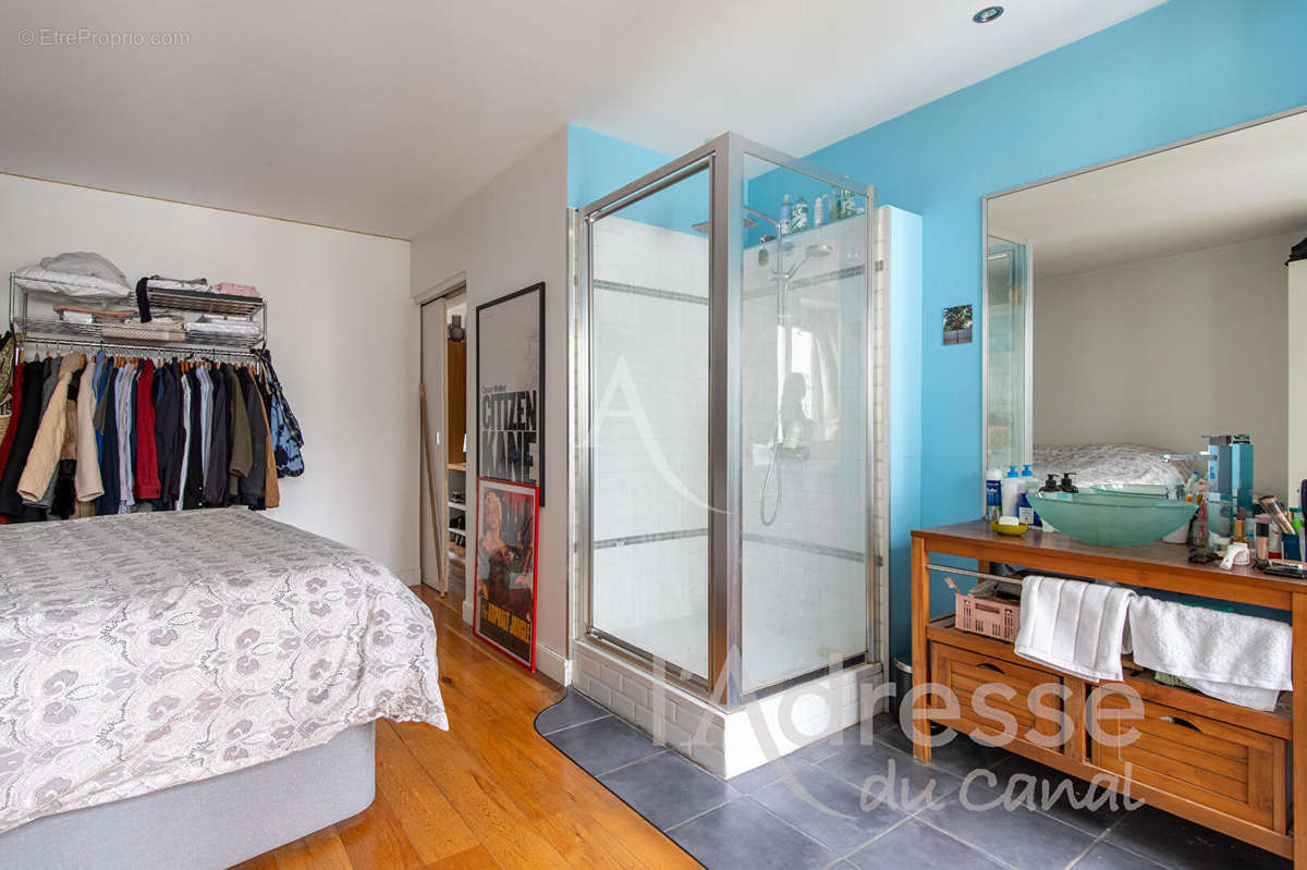 Appartement à PARIS-10E