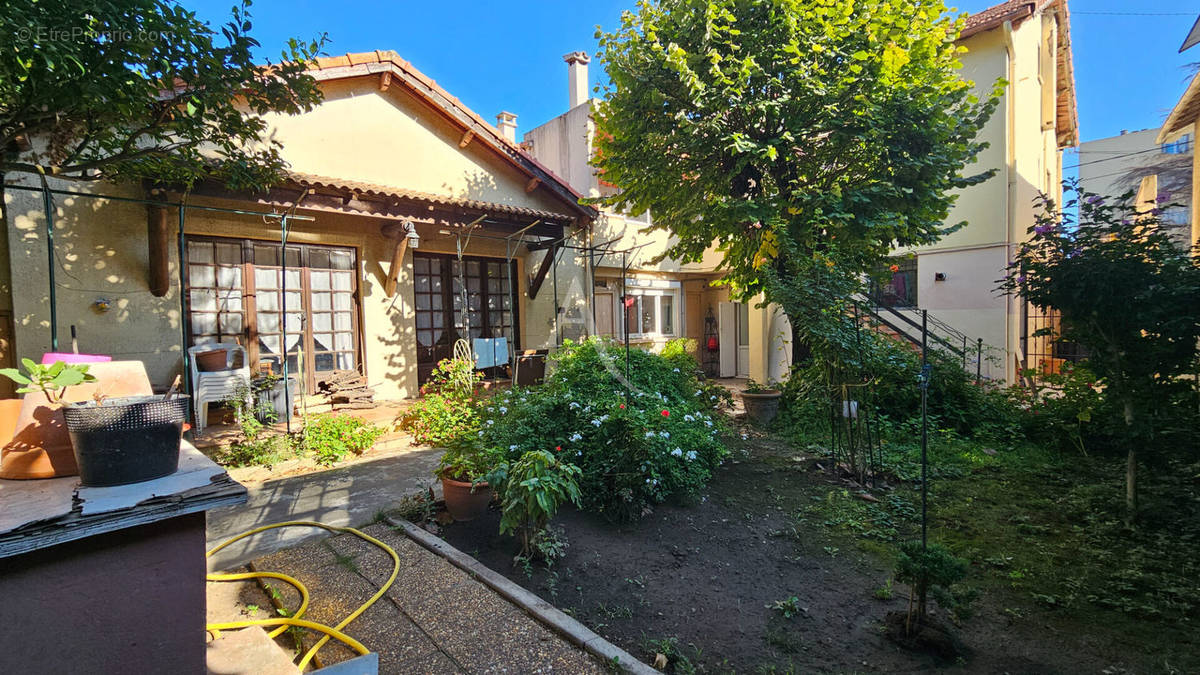 Maison à NIMES