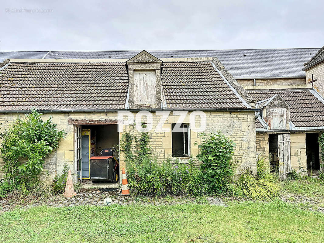 Maison à ANGUERNY