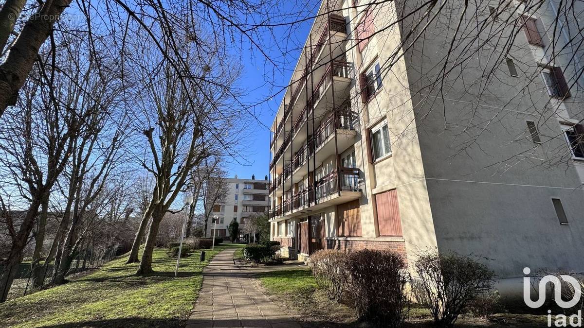 Photo 1 - Appartement à SAINT-OUEN-L&#039;AUMONE