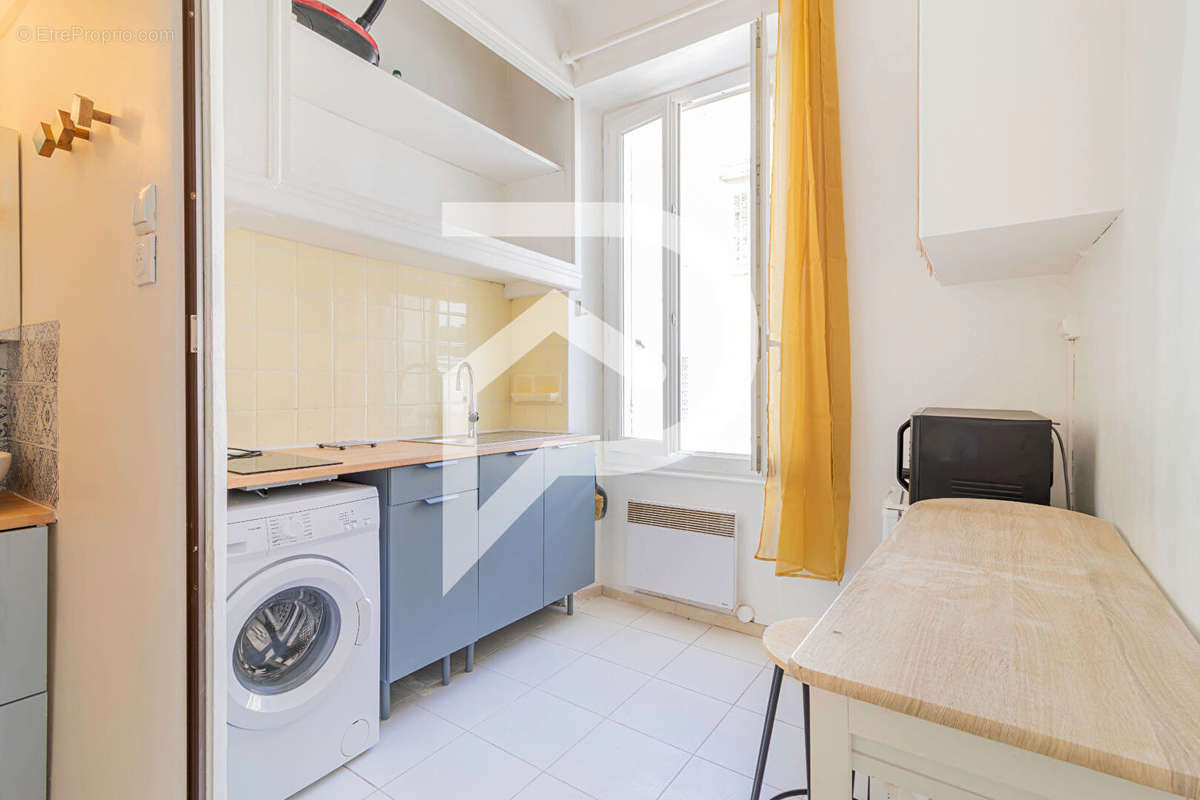 Appartement à MARSEILLE-5E